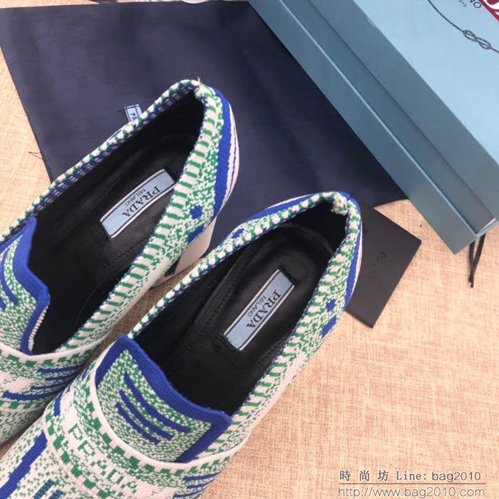 PRADA普拉達 2019頂級版本 刺繡系列 春夏時尚 粗跟方頭單鞋 網紅同款  ljl1036